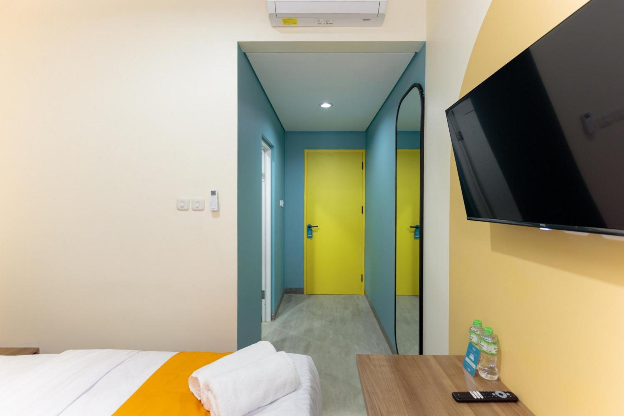 Sans Hotel Kelapa Gading Джакарта Екстер'єр фото