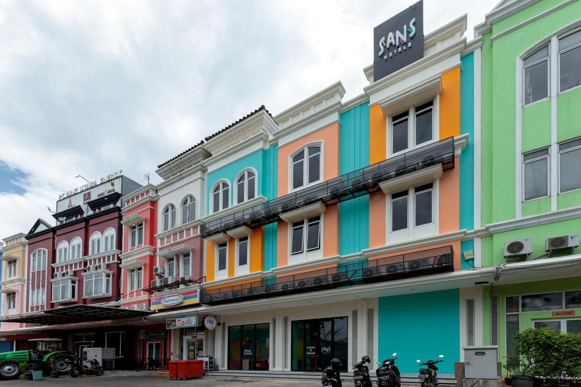 Sans Hotel Kelapa Gading Джакарта Екстер'єр фото